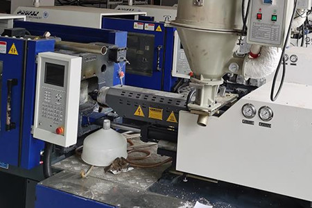 購(gòu)買果筐注塑機(jī)的三要素,你知道嗎?